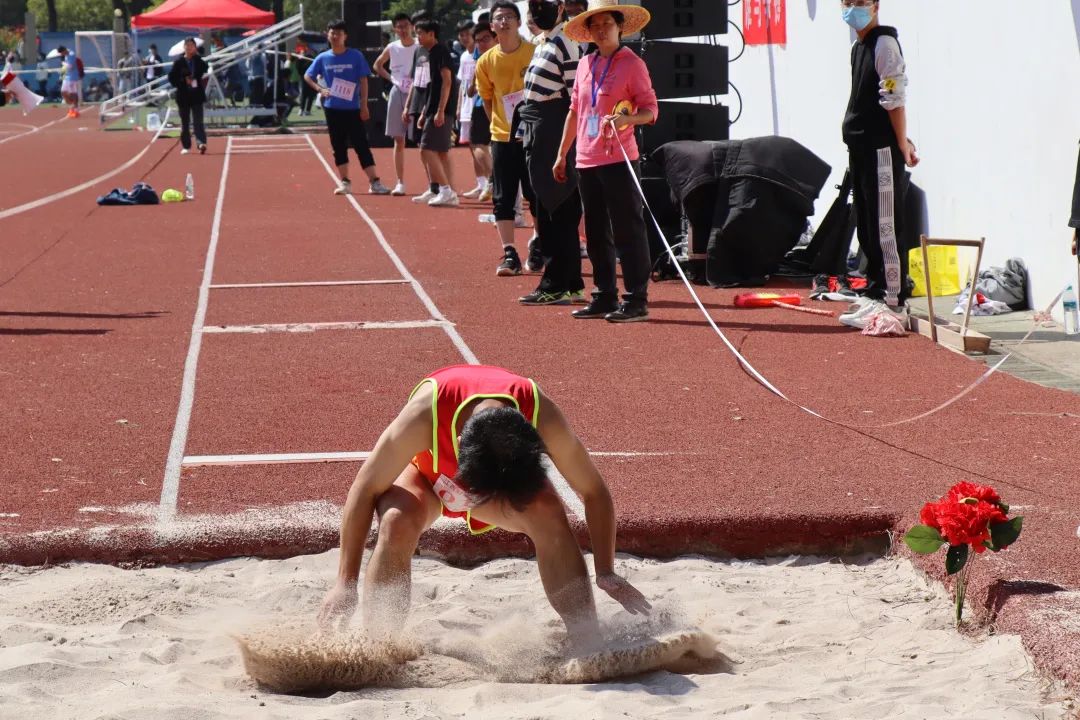 加剧的背景 加剧的背景